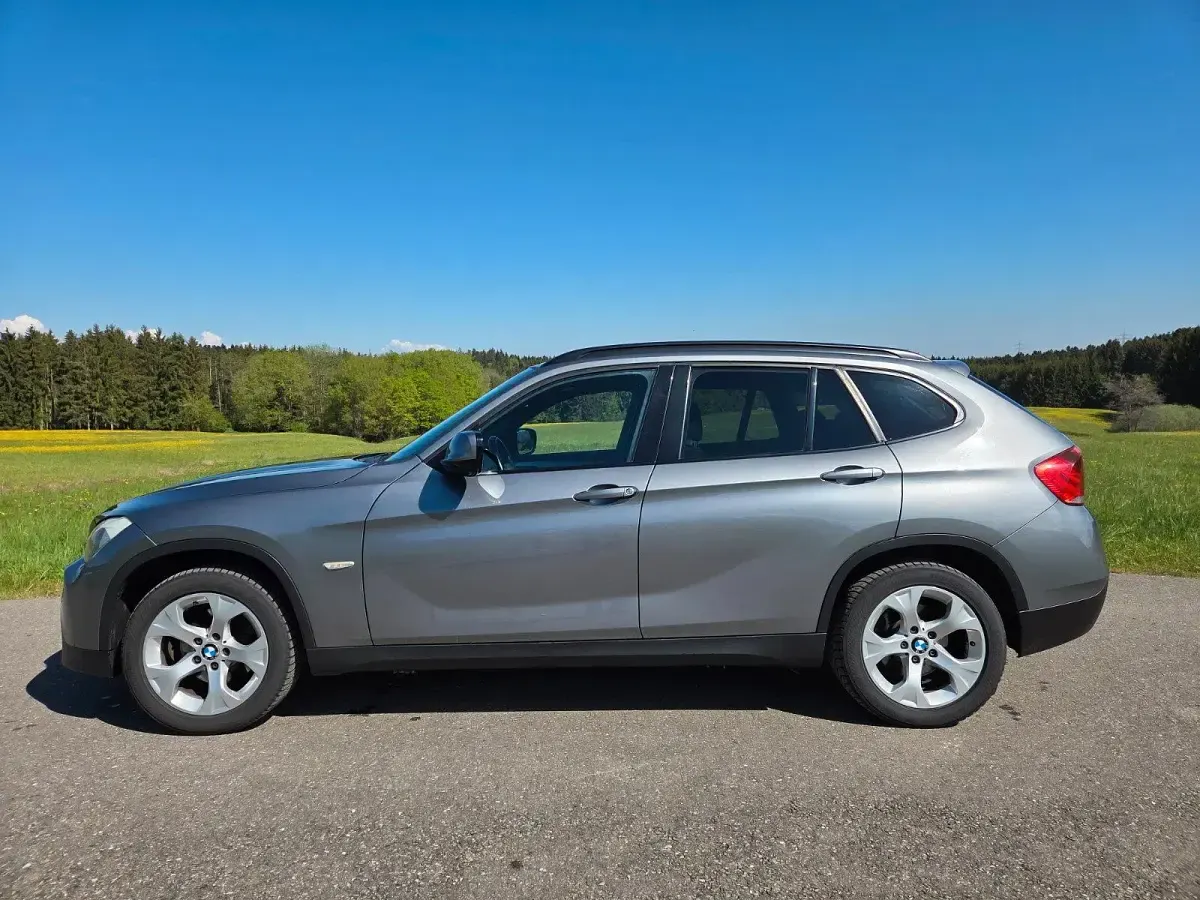 Usado BMW X1 143 CV (105 kW) 2010 Gris SUV
