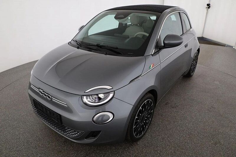 Grau Gebraucht 2022 Fiat 500e La Prima Cabrio | 21.849 € (Fairer Preis) - Bild 1/4