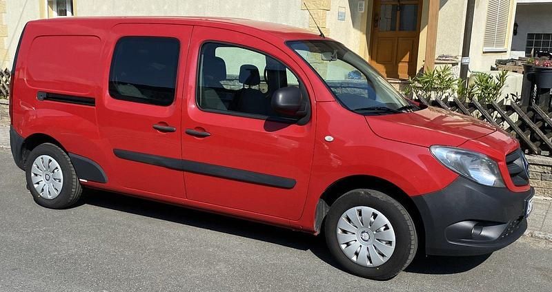 Gebraucht Mercedes Citan 111 110 PS (80 kW) 2013 Rot Kombi