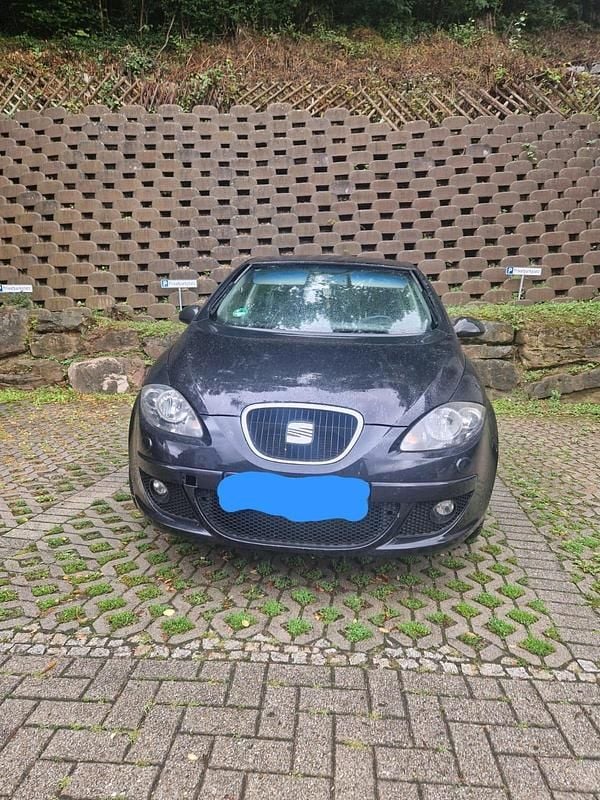 Schwarz Gebraucht 2006 Seat Altea Van / Kleinbus | 2.950 € (Fairer Preis) - Bild 1/4