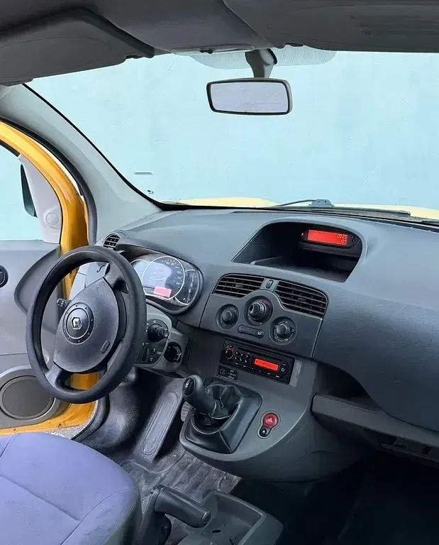 Gebraucht Renault Kangoo Authentique 68 PS (50 kW) 2008 Gelb Van / Kleinbus