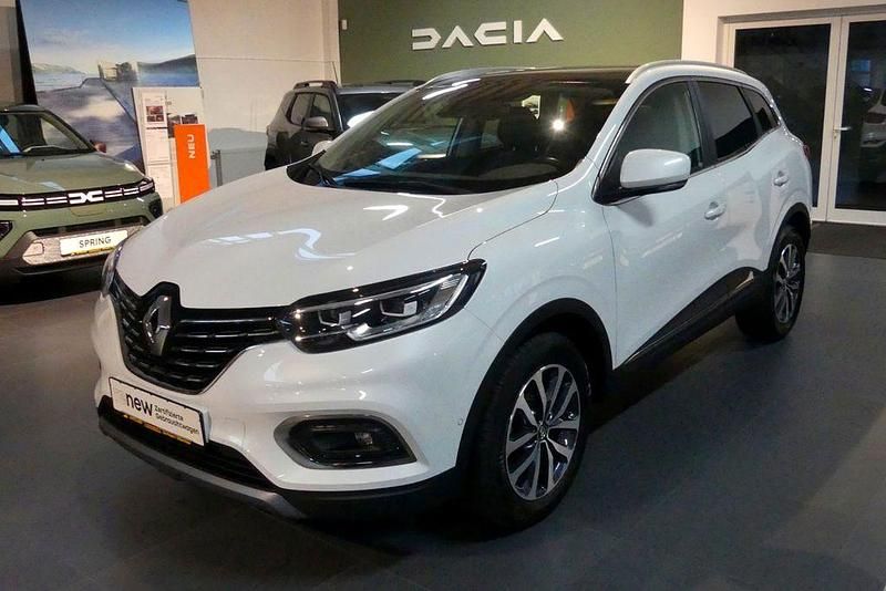 Weiß Gebraucht 2021 Renault Kadjar Intens SUV | 19.990 € (Fairer Preis) - Bild 1/4