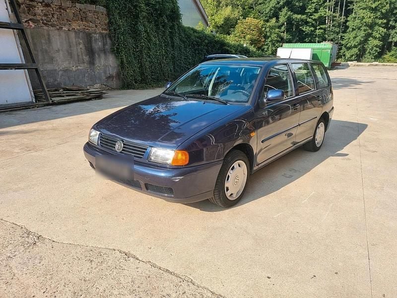 Blau Gebraucht 1998 VW Polo Kombi | 2.500 € - Bild 1/4