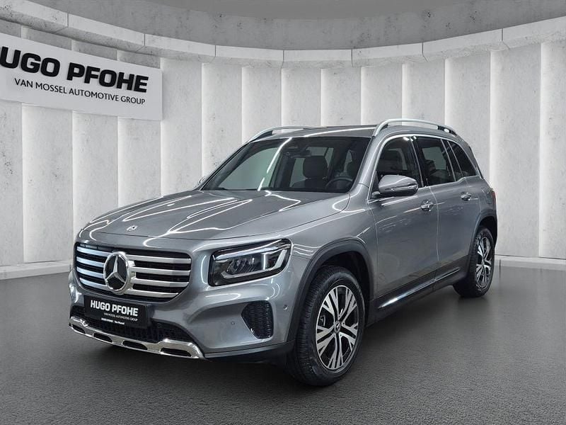 Mountaingrau met Gebraucht 2025 Mercedes GLB200 Progressive SUV | 39.900 € (Guter Preis) - Bild 1/4
