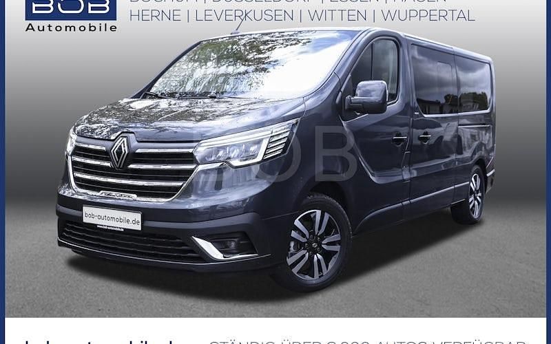 Gebraucht Renault Trafic 150 PS (110 kW) 2024 Grau "comete" (grau) Van / Kleinbus