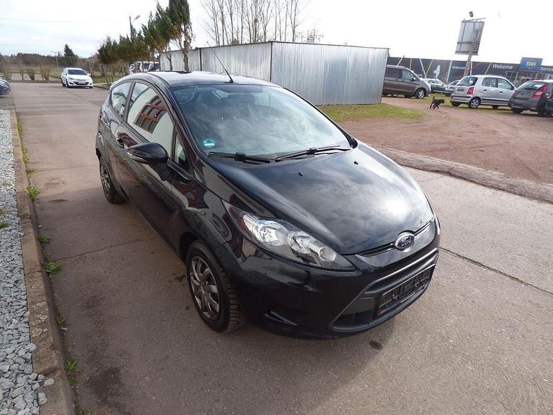 Gebraucht Ford Fiesta Trend 97 PS (71 kW) 2011 Schwarz Kleinwagen