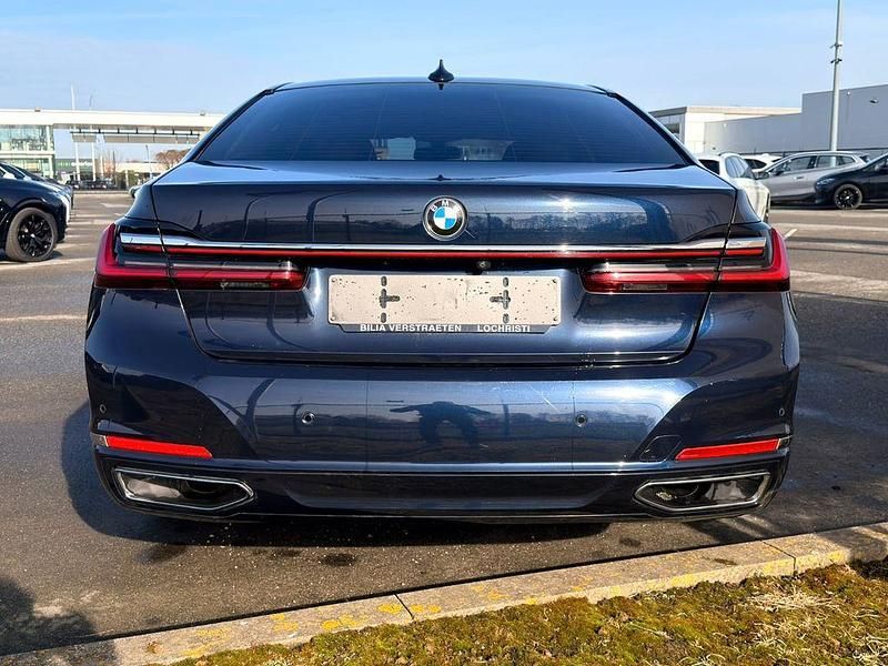 Gebraucht BMW 730 265 PS (194 kW) 2020 Blau Limousine