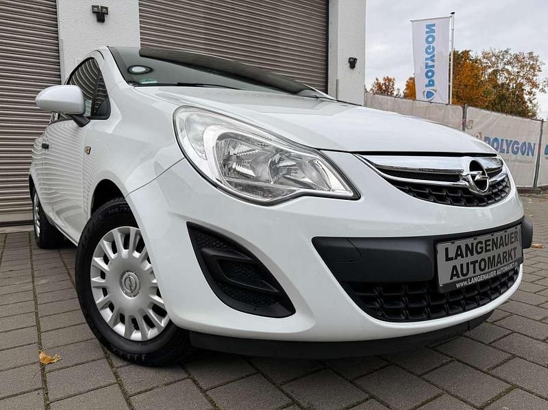 Weiß Gebraucht 2011 Opel Corsa Edition Kleinwagen | 2.900 € (Fairer Preis) - Bild 1/4