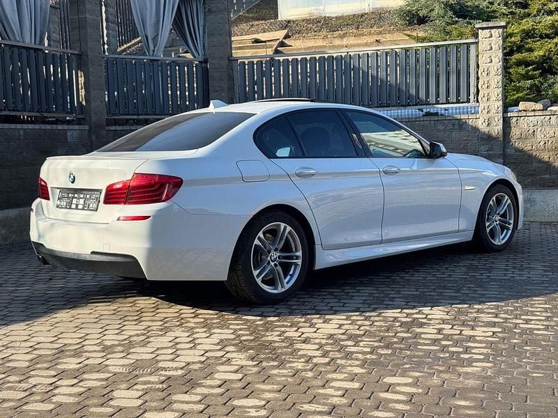 Gebraucht BMW 528 245 PS (180 kW) 2015 Weiß Limousine