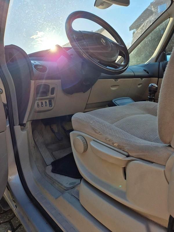 Gebraucht Renault Espace 150 PS (110 kW) 2008 Silber Van / Kleinbus