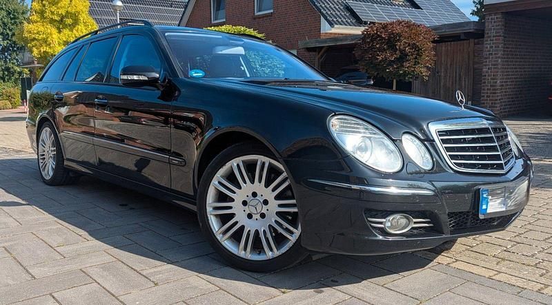 Schwarz Gebraucht 2006 Mercedes E280 Avantgarde Kombi | 2.800 € (Superpreis) - Bild 1/4