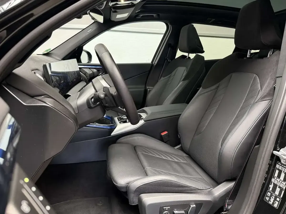 Gebraucht BMW X3 M Sport 303 PS (222 kW) 2025 Saphirschwarz SUV