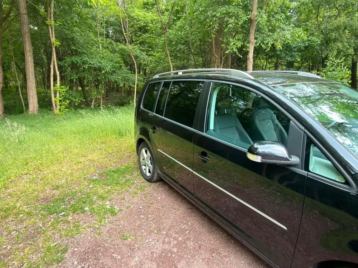 Usata VW Touran 170 CV (125 kW) 2009 Nero Monovolume
