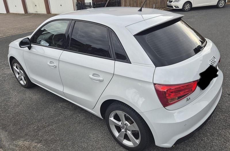 Gebraucht Audi A1 Sportback Sport 125 PS (91 kW) 2017 Weiß Kleinwagen