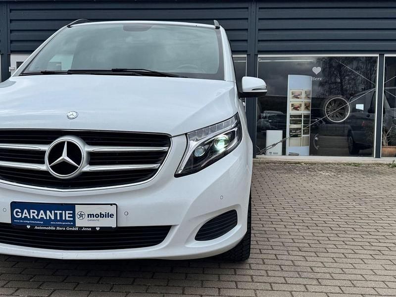 Gebraucht Mercedes V250 190 PS (139 kW) 2016 Weiß Van / Kleinbus