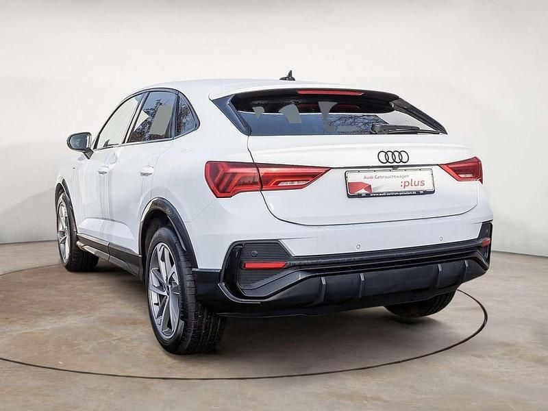 Gebraucht Audi Q3 Sportback S-Line 150 PS (110 kW) 2025 Gletscherweiß metallic SUV