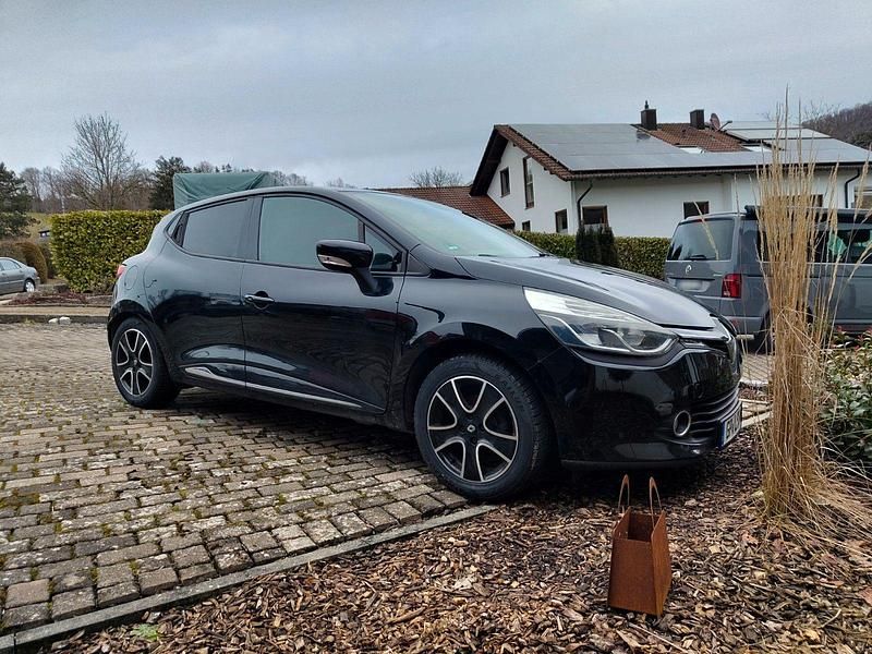 Gebraucht Renault Clio IV Initiale Paris 90 PS (66 kW) 2014 Schwarz Kleinwagen