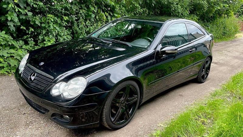 Gebraucht Mercedes CL200 150 PS (110 kW) 2006 Schwarz Coupé