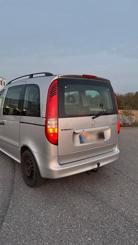 Gebraucht Mercedes Vaneo 91 PS (66 kW) 2002 Silber Van / Kleinbus