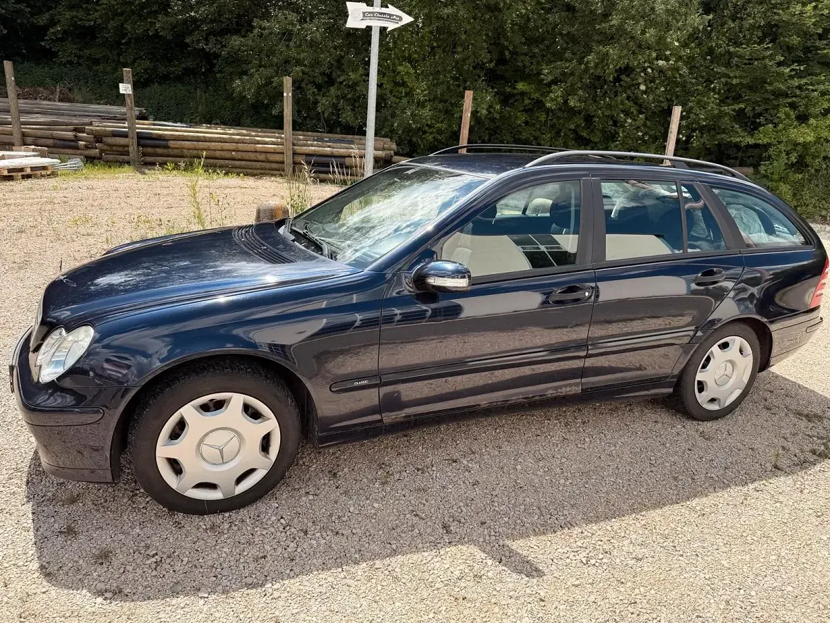 Gebraucht Mercedes 200 122 PS (89 kW) 2004 Blau Kombi