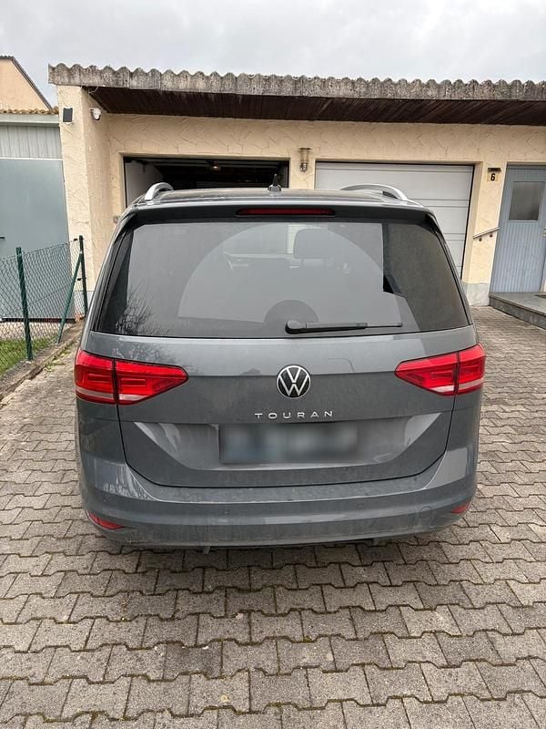 Gebraucht VW Touran Move 150 PS (110 kW) 2024 Grau Van / Kleinbus