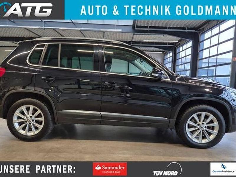 Blau Gebraucht 2009 VW Tiguan Sport SUV | 9.690 € (Teuer) - Bild 1/4