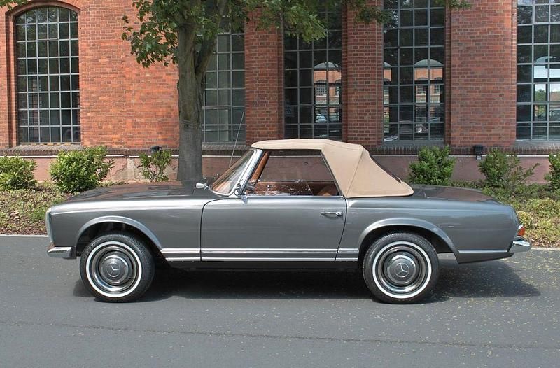 Gebraucht Mercedes W113 150 PS (110 kW) 1965 Grau Cabrio