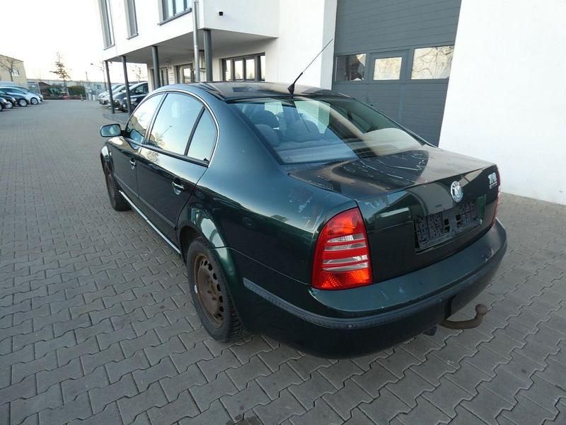 Gebraucht Skoda Superb Comfort 131 PS (96 kW) 2003 Grün Limousine