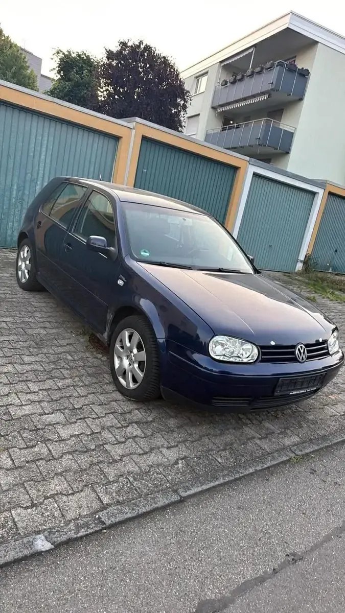 Gebraucht VW Golf IV 104 PS (76 kW) 2003 Blau Limousine