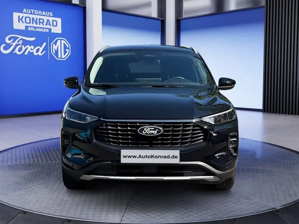 Gebraucht Ford Kuga Titanium 182 PS (133 kW) 2024 Agate black metallic SUV