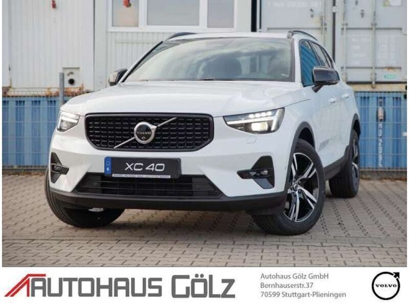 Crystal white / metallic Gebraucht 2024 Volvo XC40 Plus SUV | 36.975 € (Guter Preis) - Bild 1/4