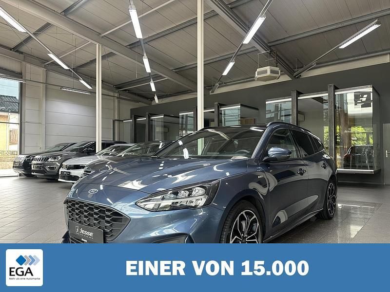 Blau metallic Gebraucht 2020 Ford Focus ST-Line | 18.200 € (Guter Preis) - Bild 1/4