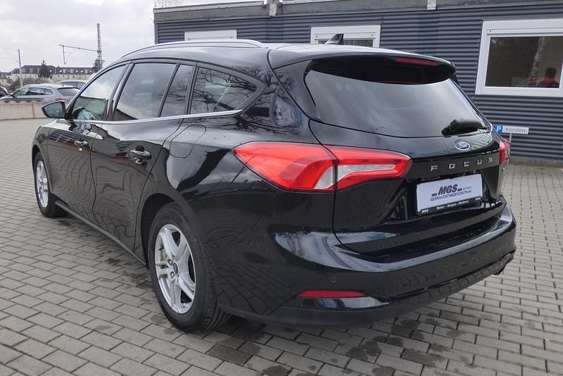 Gebraucht Ford Focus 125 PS (91 kW) 2022 Schwarz Kombi