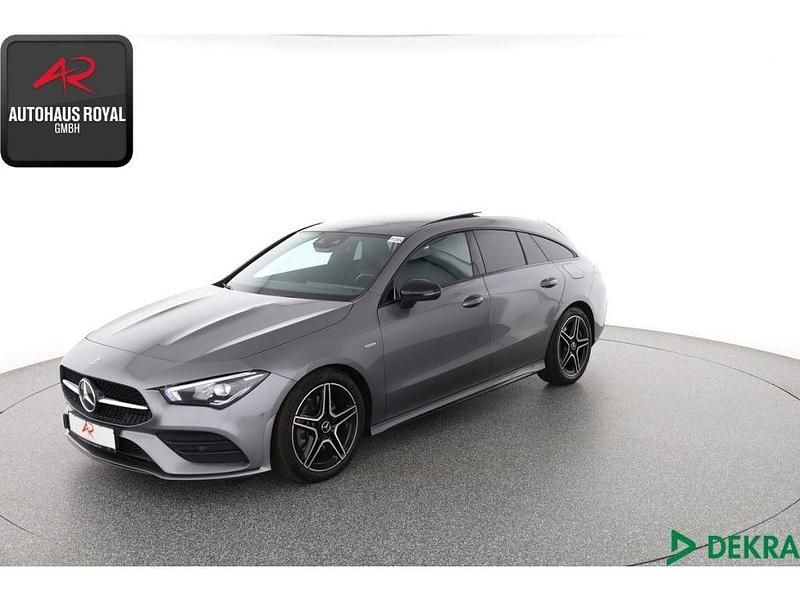 Grau (metallic) Gebraucht 2021 Mercedes CLA250 Shooting Brake AMG Kombi | 29.879 € (Guter Preis) - Bild 1/4