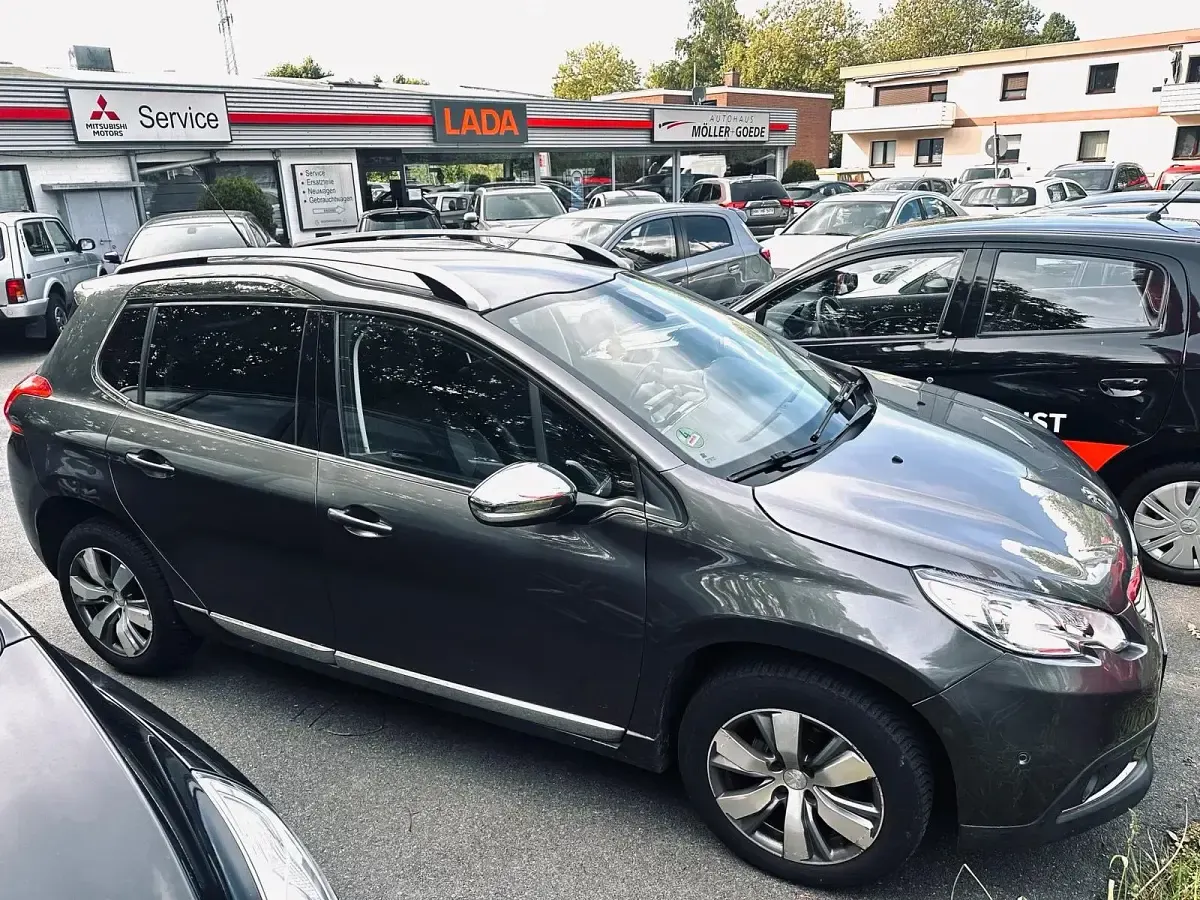 Gebraucht Peugeot 2008 92 PS (67 kW) 2015 Grau SUV