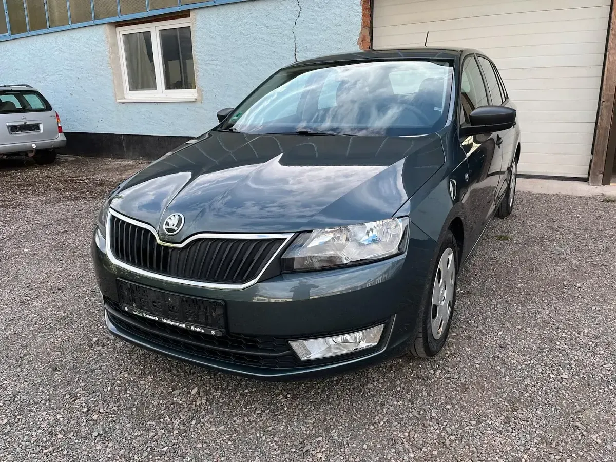 Gebraucht Skoda Rapid 105 PS (77 kW) 2015 Schwarz Kleinwagen