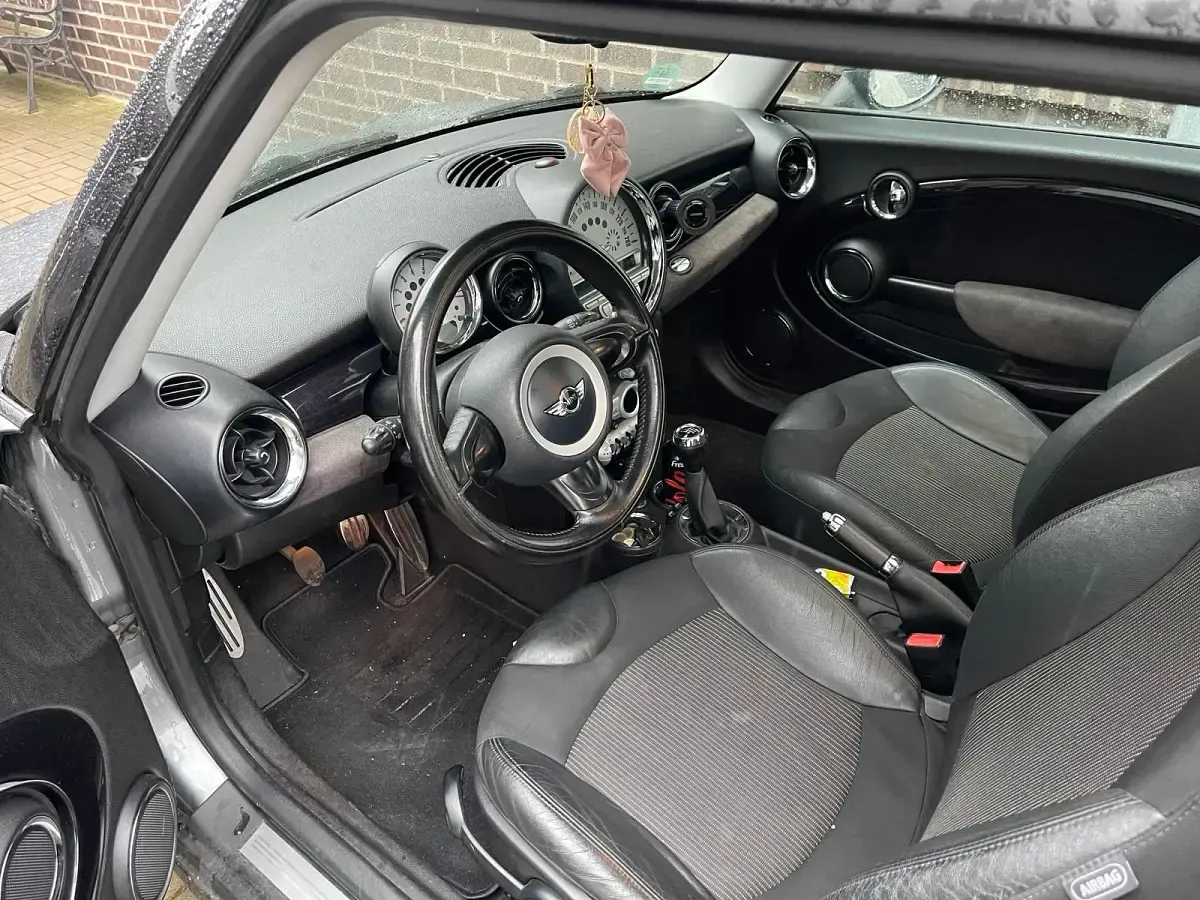 Usata Mini John Cooper Works 122 CV (89 kW) 2010 Grigio Utilitaria