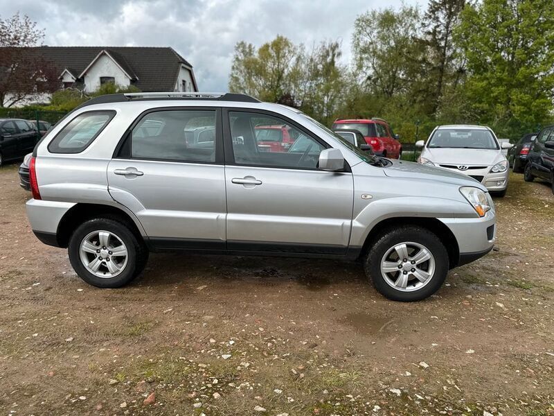 Gebraucht Kia Sportage Attract 141 PS (103 kW) 2010 Silber SUV