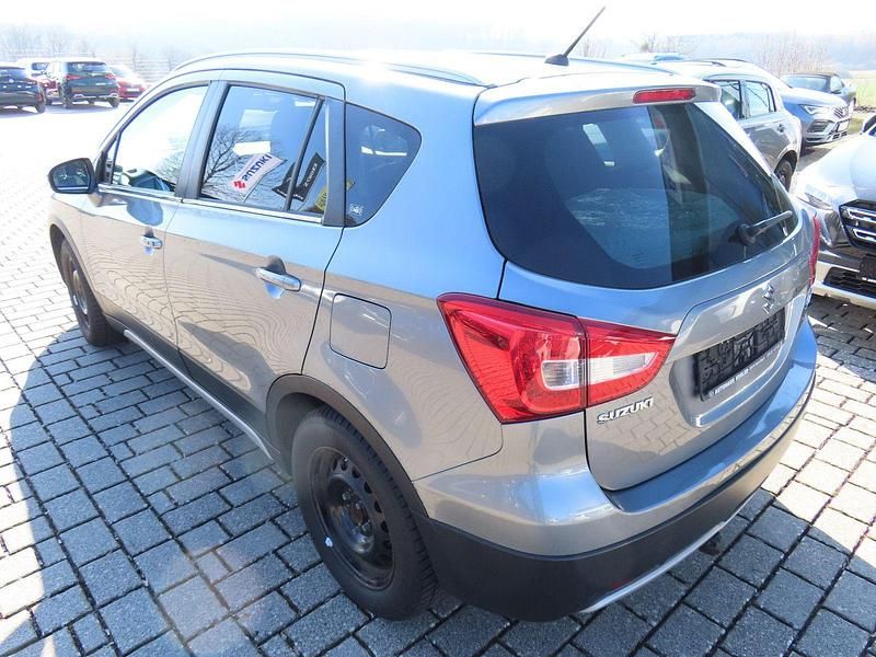 Gebraucht Suzuki SX4 S-Cross Comfort 140 PS (102 kW) 2016 Grau SUV