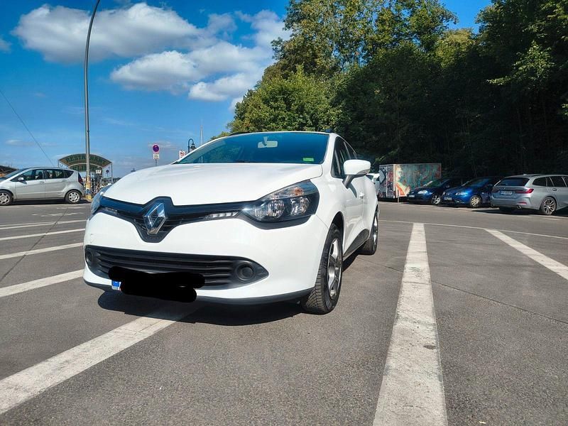 Weiß Gebraucht 2014 Renault Clio IV Expression Kleinwagen | 6.350 € (Fairer Preis) - Bild 1/4