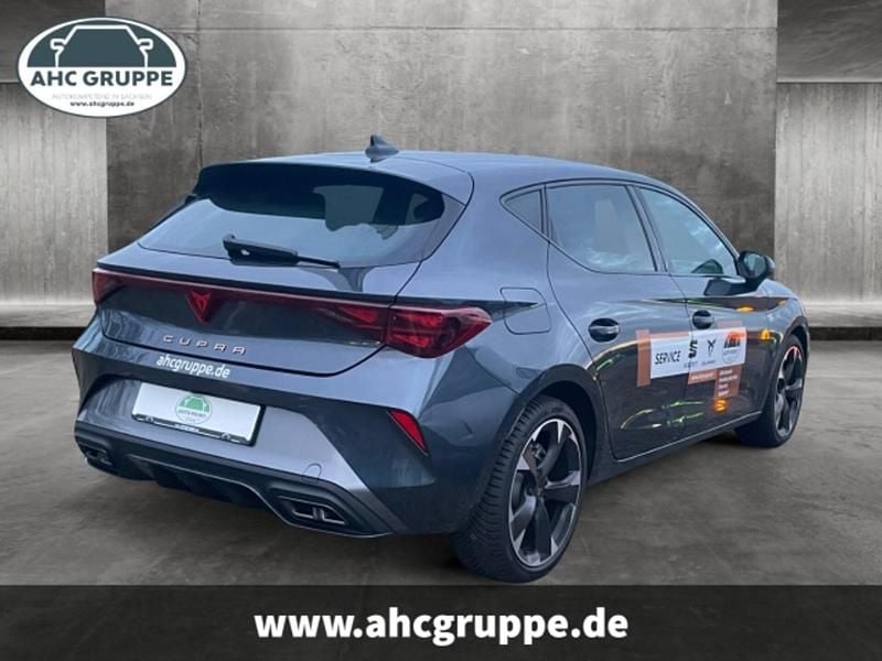 Nouă Cupra Leon 150 CP (110 kW) 2025 Gri Berlinǎ