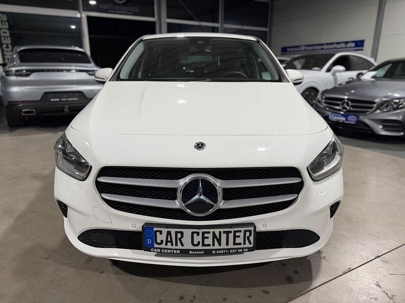 Gebraucht Mercedes E250 160 PS (117 kW) 2021 Weiß Limousine