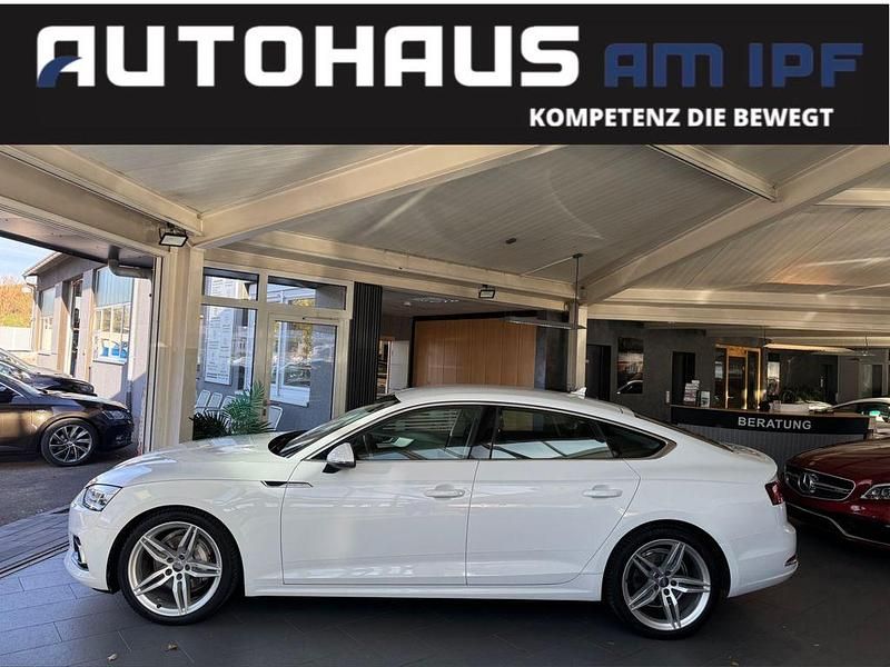 Weiß Gebraucht 2019 Audi A5 Sportback Sport Kleinwagen | 21.390 € (Guter Preis) - Bild 1/4