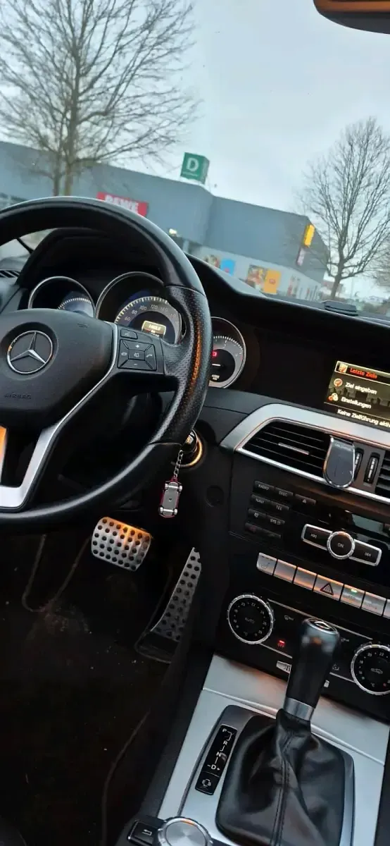 Gebraucht Mercedes C200 Avantgarde 136 PS (100 kW) 2013 Limousine