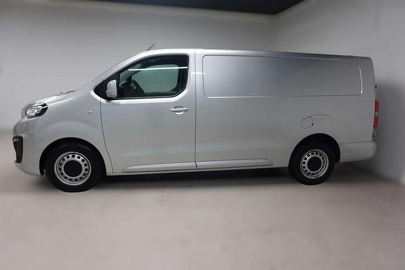 Gebraucht Peugeot Expert Premium 150 PS (110 kW) 2018 Lackierung aluminiumgrau Van
