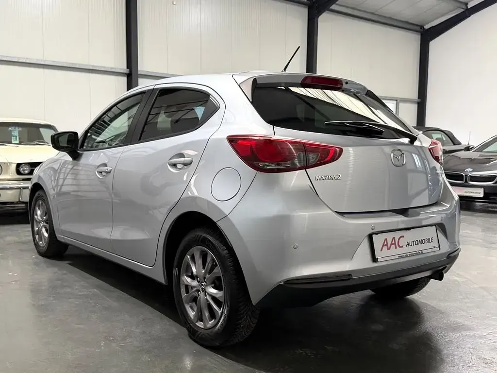 Gebraucht Mazda 2 Exclusive-Line 90 PS (66 kW) 2021 Silber Limousine