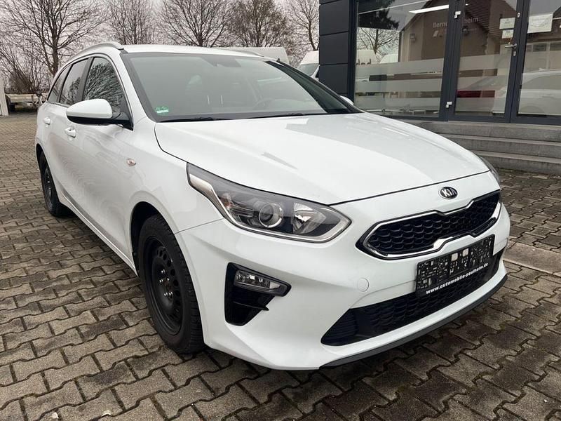Gebraucht Kia Ceed Sportswagon Silver 136 PS (100 kW) 2021 Weiß Kombi
