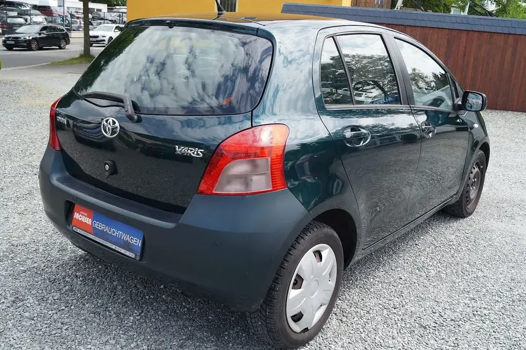 Gebraucht Toyota Yaris Sol 87 PS (63 kW) 2006 Grün Limousine