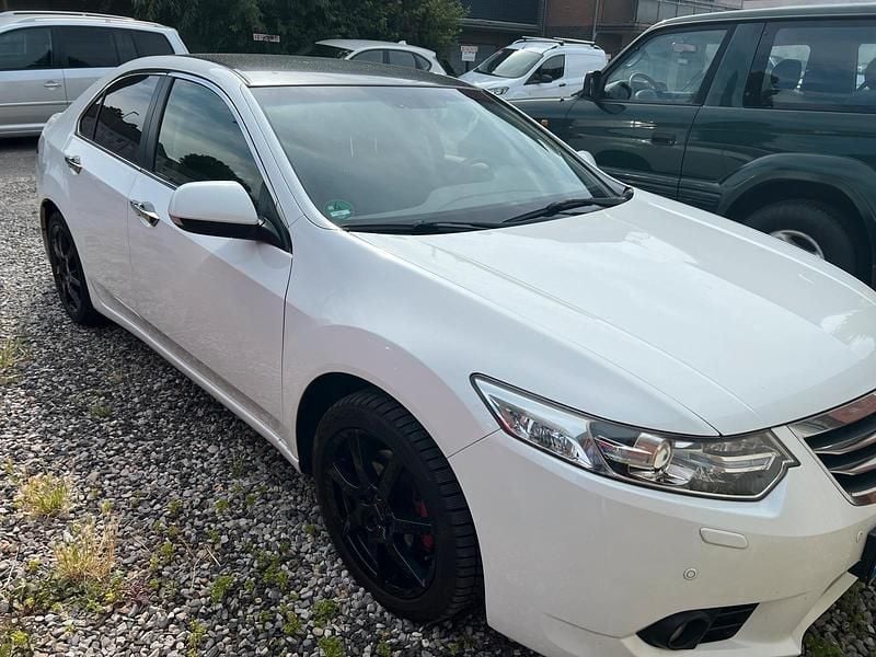 Weiß Gebraucht 2014 Honda Accord Limousine | 6.900 € (Superpreis) - Bild 1/3