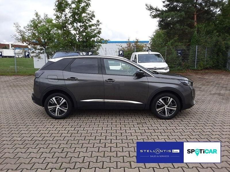Gebraucht Peugeot 3008 Allure 145 PS (106 kW) 2024 Grau SUV